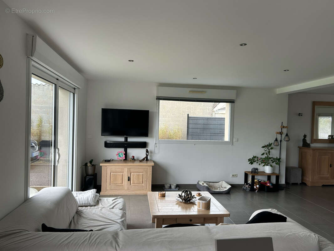 Maison à BRUAY-LA-BUISSIERE