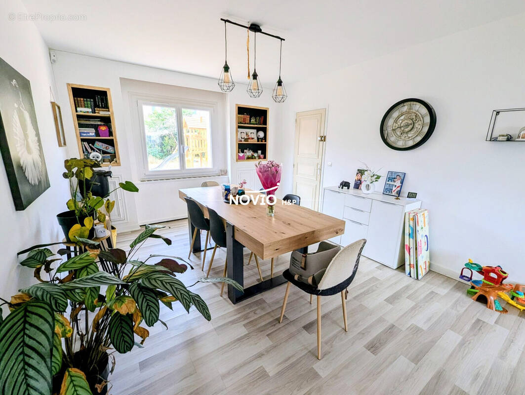 Maison 165 m² à Chatellerault  - photo 1
