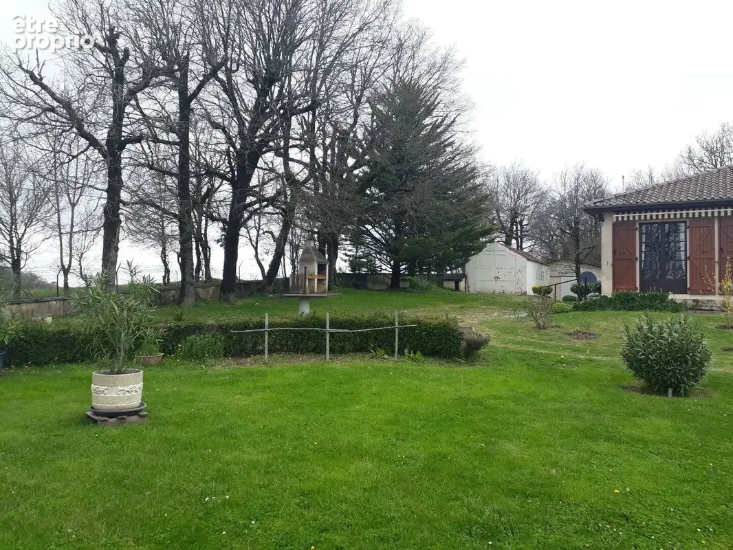 Propriété de caractère avec maison et dépendances sur 24 hectares dans le Lot - photo 25