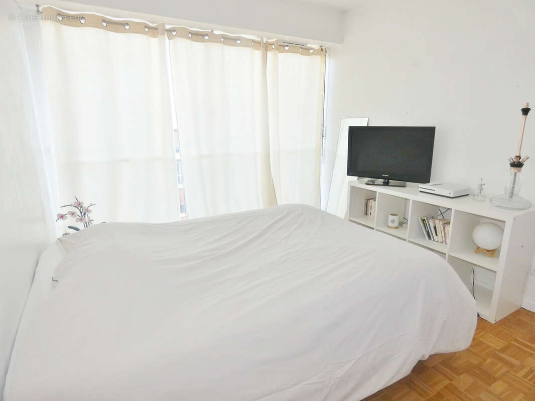 PONTOISE - APPARTEMENT 4 pces - 81 m2 - Cave - Place parking - - photo 15