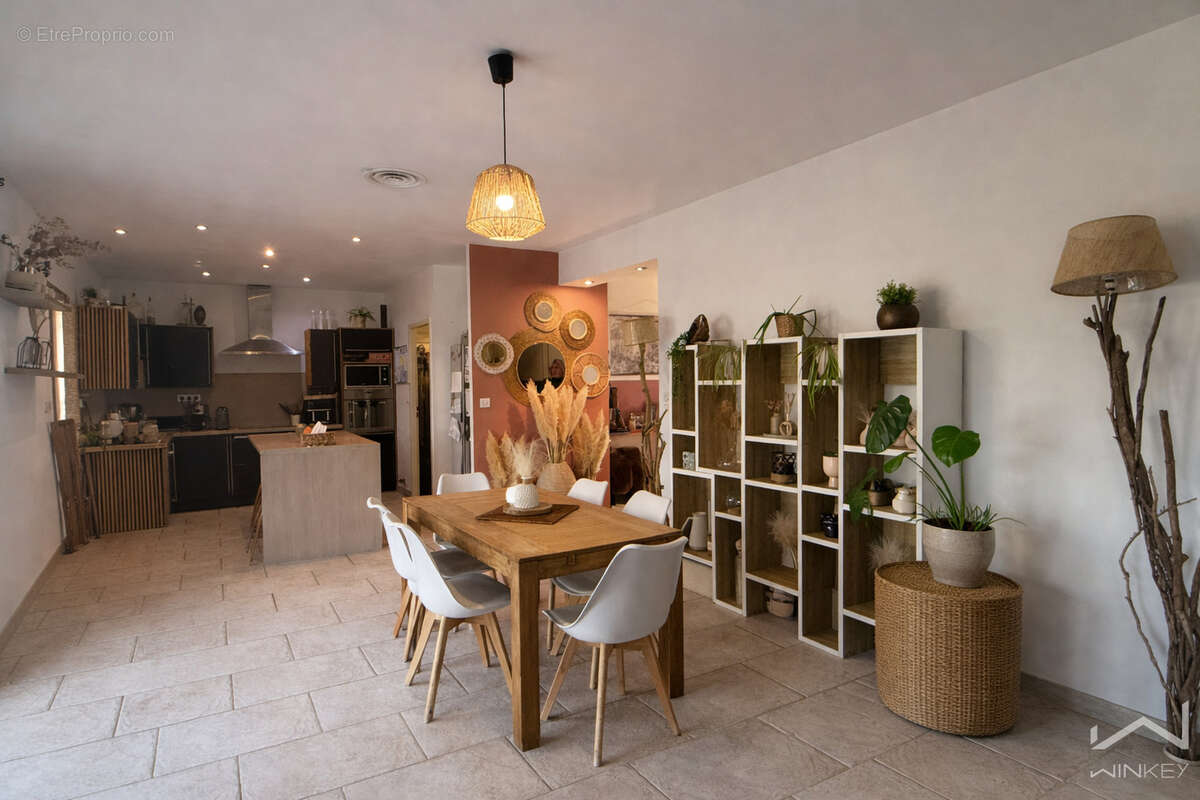 Maison à BIDON