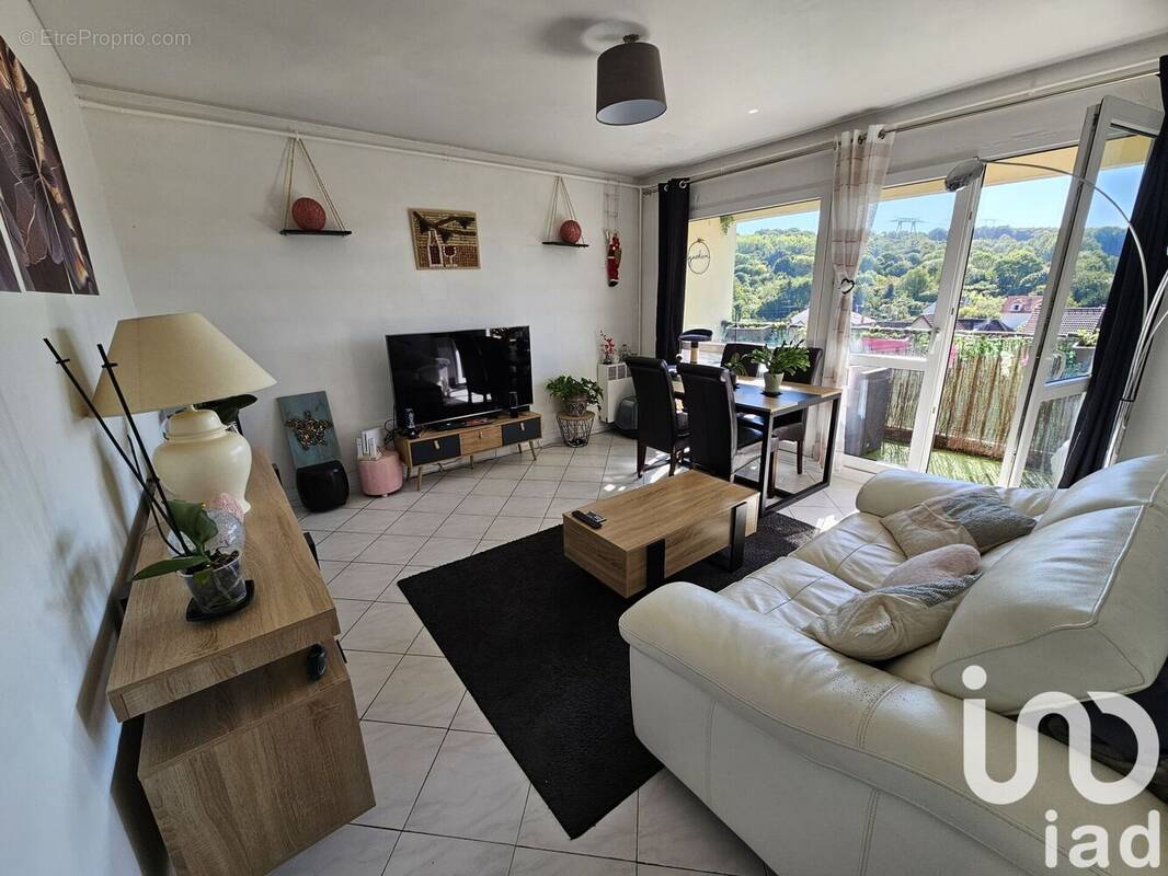 Photo 1 - Appartement à BEAUMONT-SUR-OISE