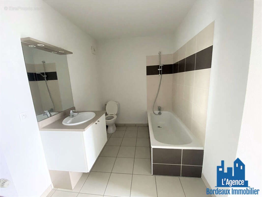 Appartement à BEGLES