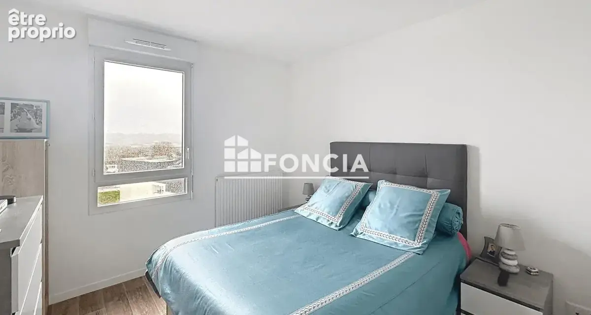 Appartement t3 dans residence recente de plein pied - ascenseur - parking - cave - photo 3