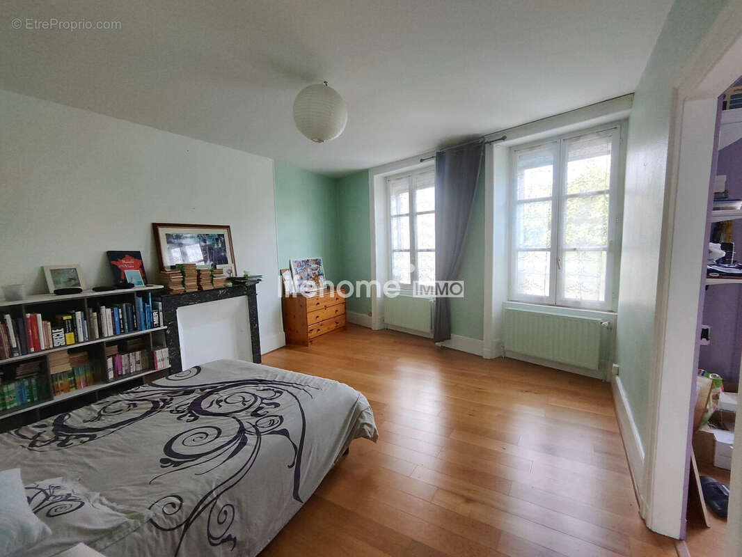 Maison 150 m² à Chateauroux  - photo 6