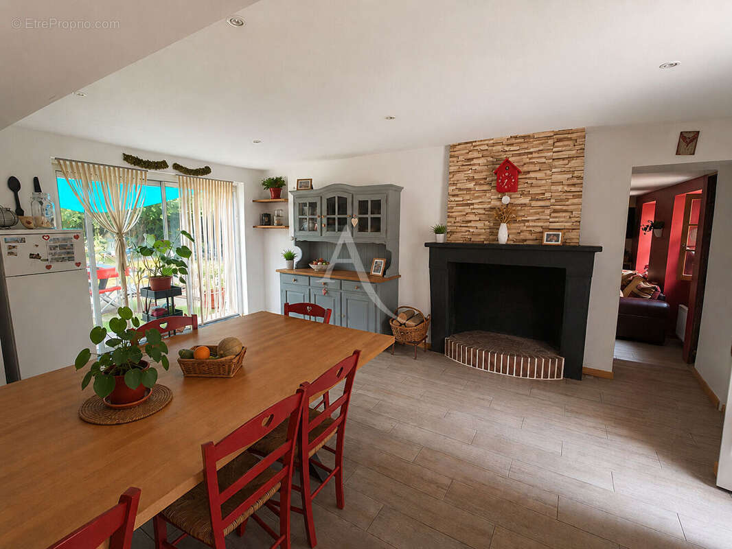 Maison Villentrois-faverolles-en-berry France  4 pièce(s) 91.04 m2 - photo 3