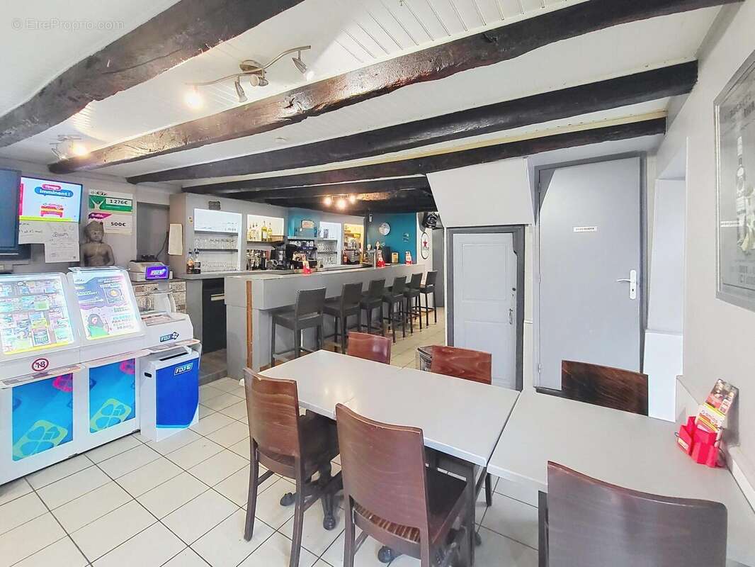 Photo 4 - Commerce à PLUMELIAU