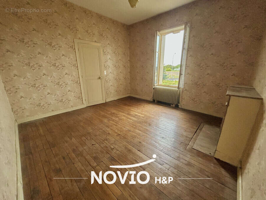 Maison à CHATELLERAULT