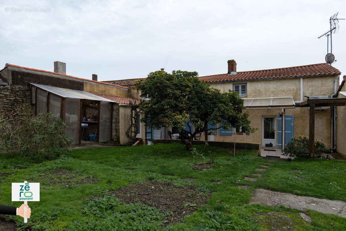 Maison à SAINT-MICHEL-EN-L'HERM