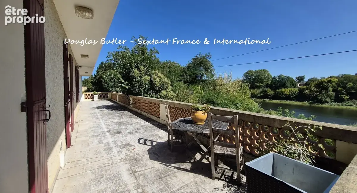 Elegante propriete avec parc et piscine, vue sue la Dordogne - photo 18