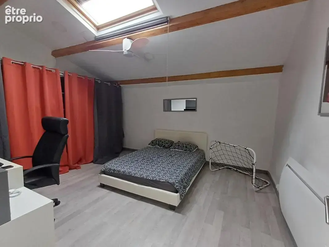 Saint Zacharie Maison de village T5 de 124 m2 - photo 8