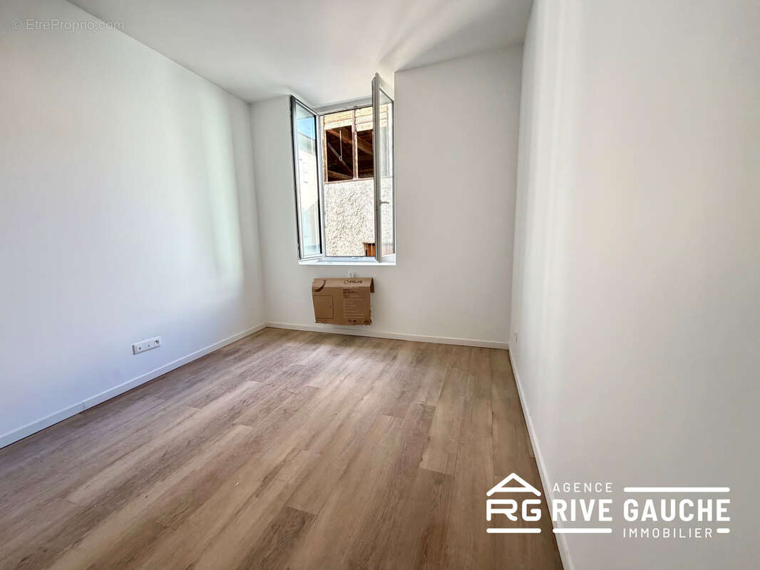 Appartement rénové   Centre de Beaurepaire   Petite copropriété - photo 3