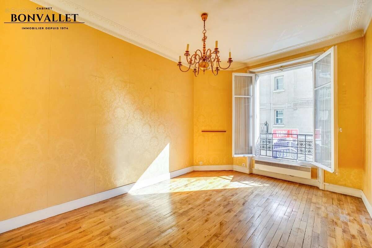Appartement à PARIS-15E