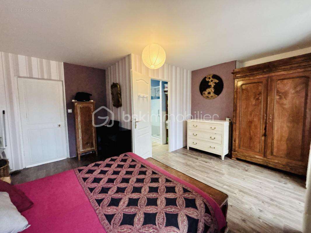 Maison à REIGNAC-SUR-INDRE