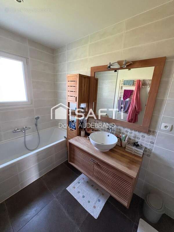 Photo 8 - Maison à ECHIRE