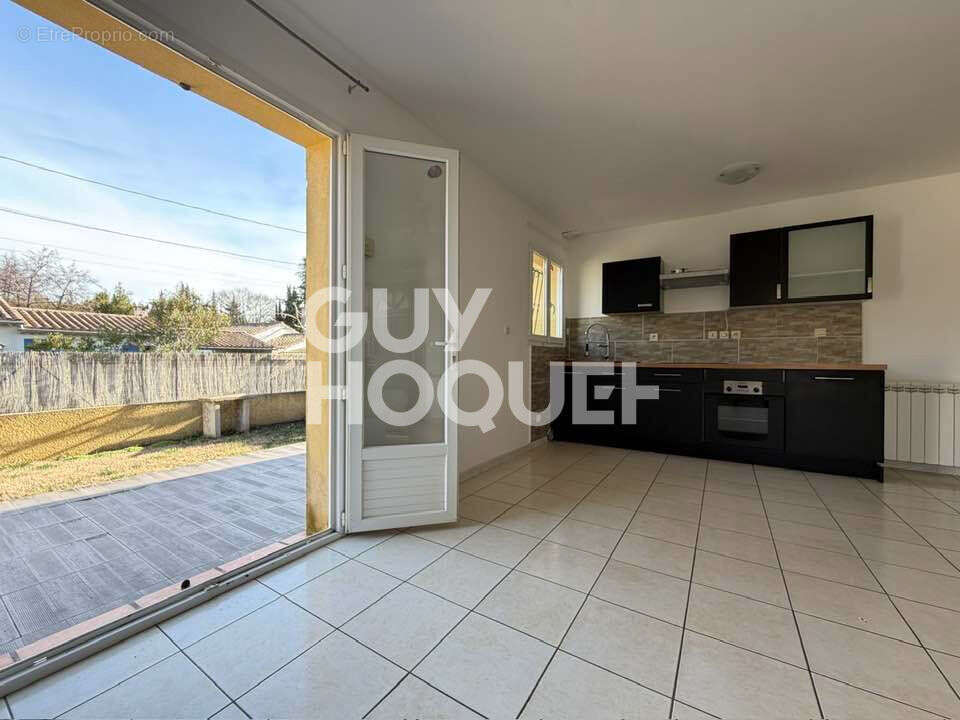 Appartement à L'ISLE-SUR-LA-SORGUE