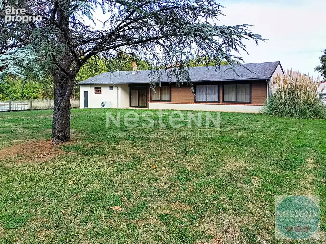 Maison de plain-pied à vendre à Cormeray -  Piscine creusée - 9472 m² de terrain - photo 18