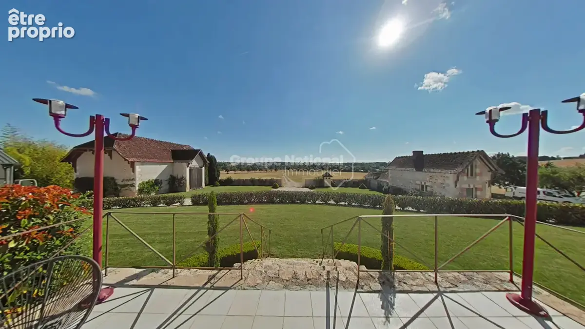 Demeure familiale de prestige en Touraine - photo 2