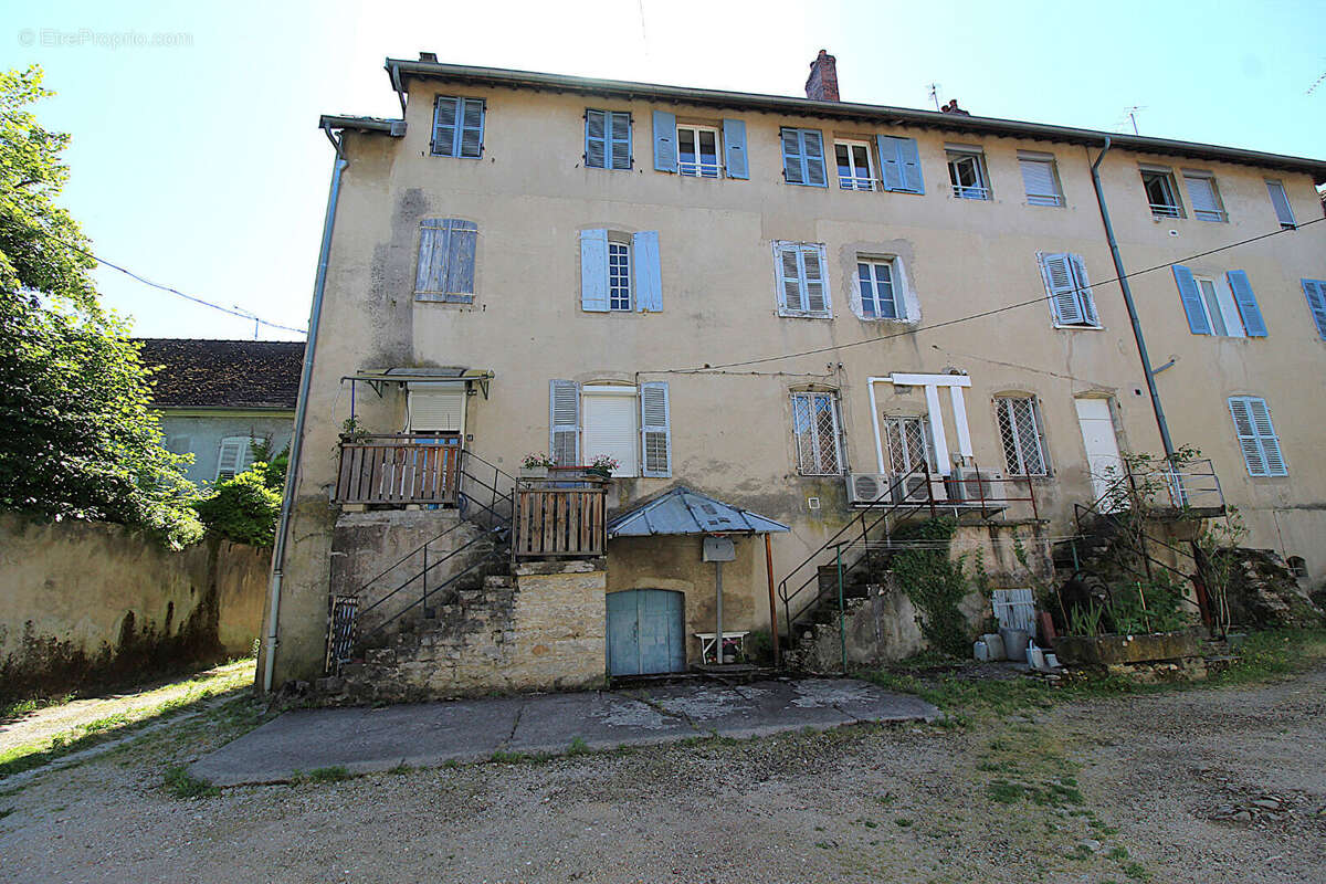 Appartement Montmorot 5 pièce(s) 96.6 m2 - photo 10