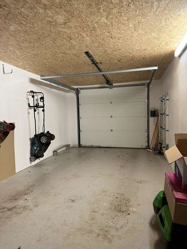 Maison à LE MONASTERE