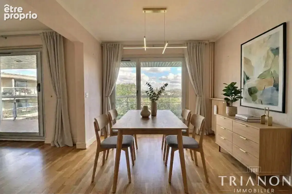 T4/5 traversant Est-Ouest, balcon 20 m² avec vues sur Paris - photo 6
