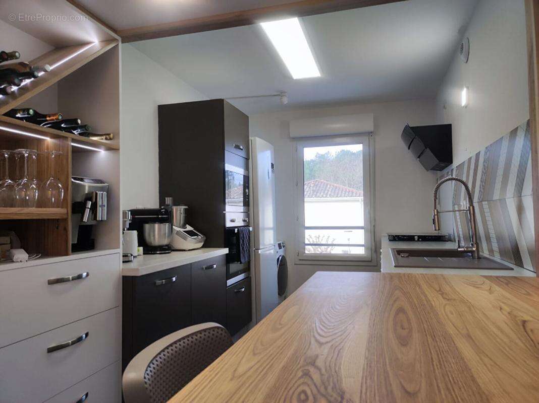 Appartement à BELIN-BELIET