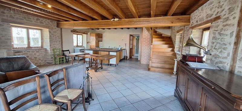 Maison à SOUSCEYRAC