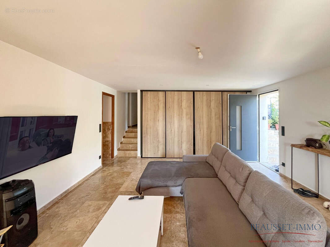 Maison 74 m² à La Cadiere-D'azur  - photo 4
