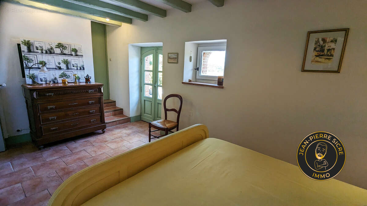 Maison à LACAUGNE