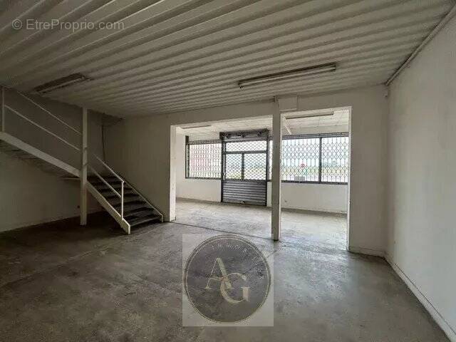 Commerce à CASTELNAUDARY