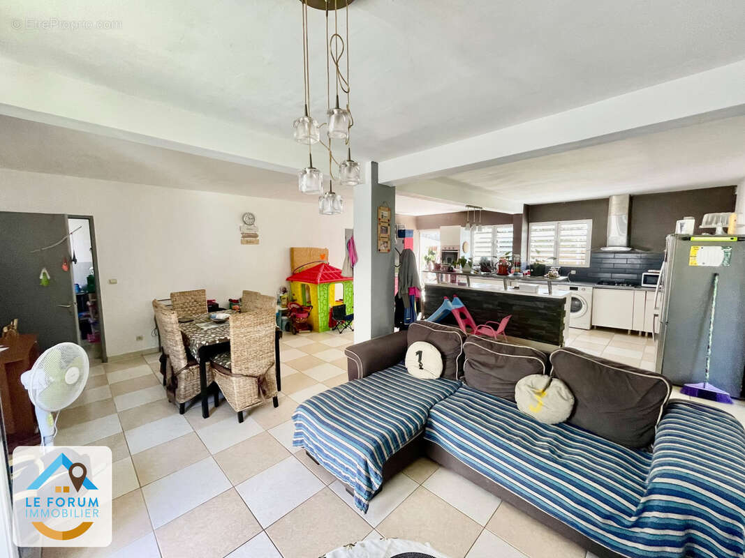 Maison à SAINT-JOSEPH