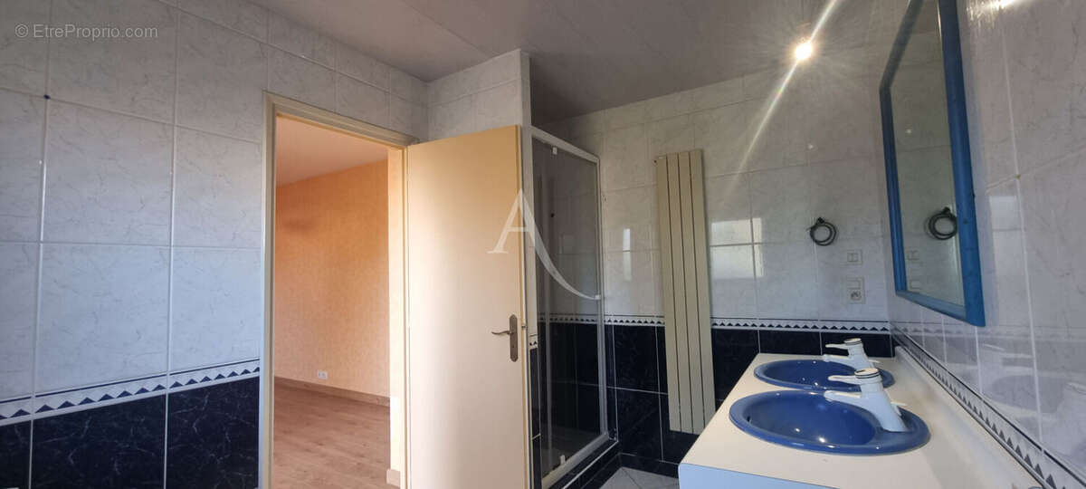 Maison à NOTRE-DAME-DE-RIEZ