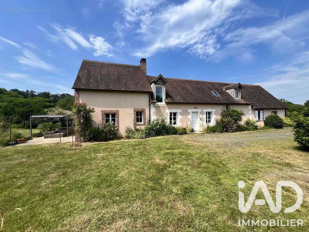 Maison 286 m² à Pruille-L'eguille  - photo 3