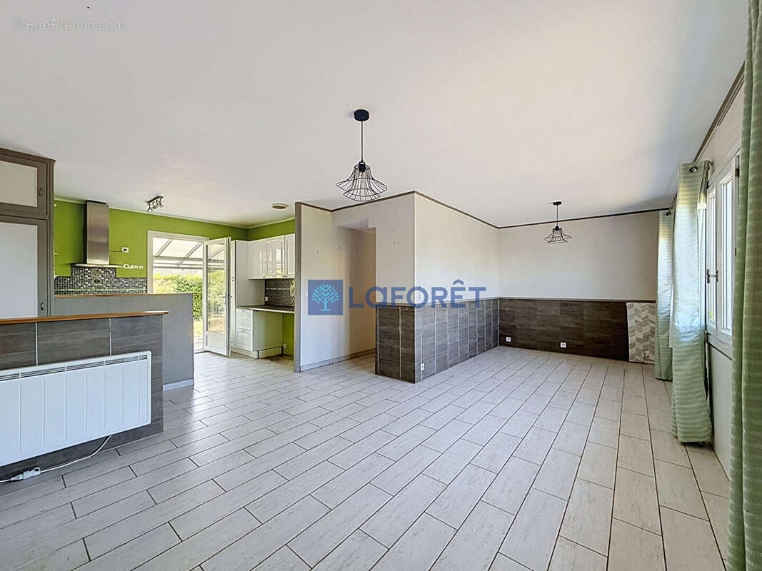 Maison Cesson 4 pièce(s) 64.97 m2 - photo 2