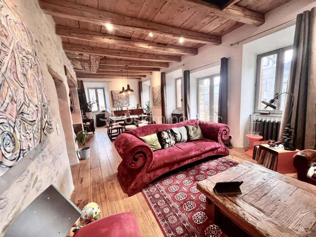 Maison à SAINT-REMY-DE-MAURIENNE