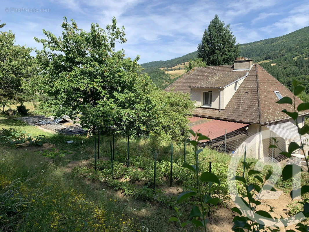Maison à VILLEVOCANCE
