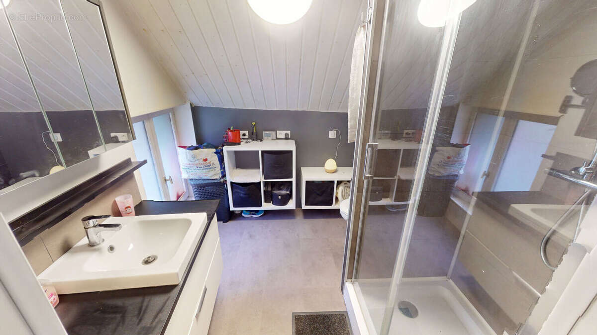 Maison à CHAPAREILLAN