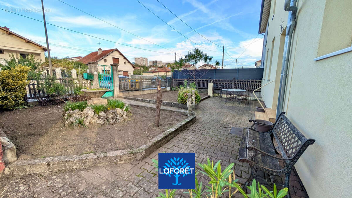 Maison à SAINT-PRIEST