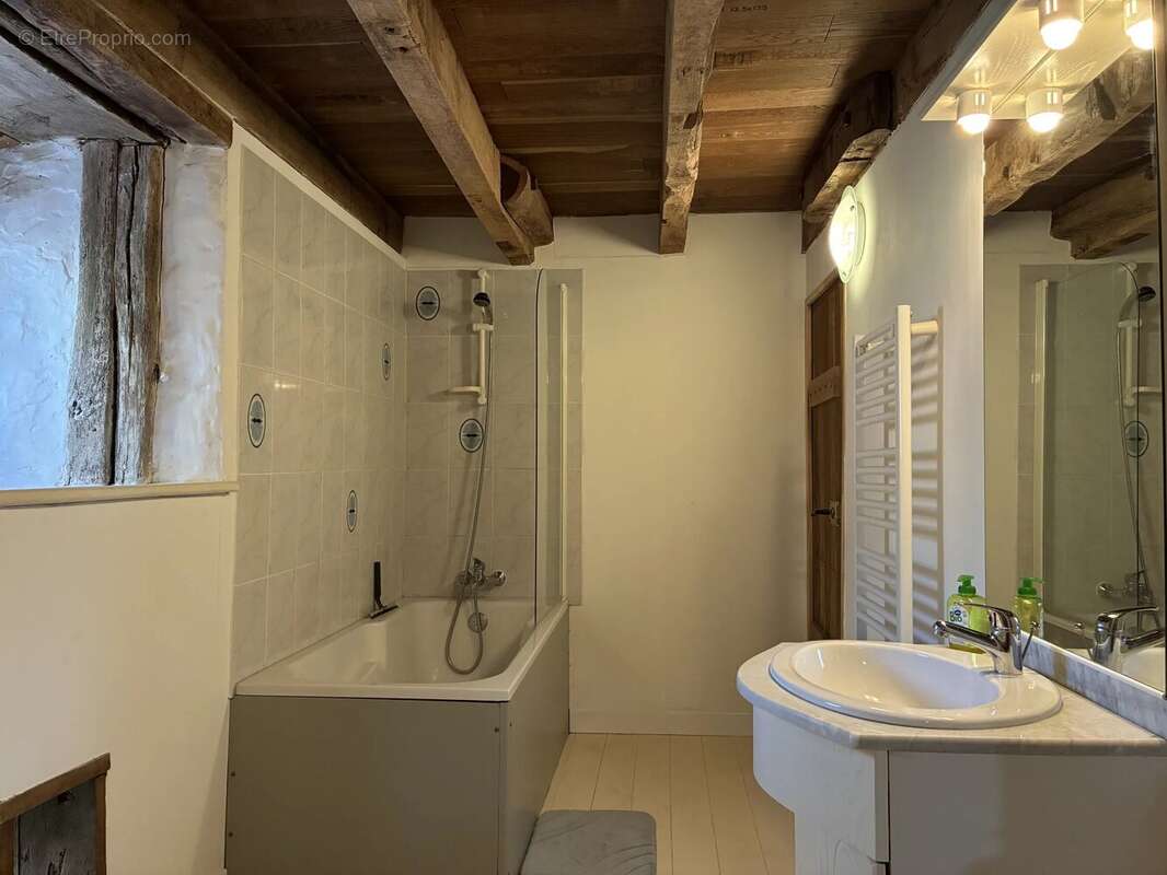 Maison à L&#039;ISLE-JOURDAIN