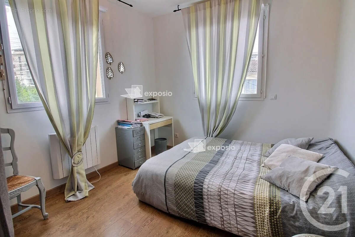 Maison 112 m² à Cenon  - photo 3