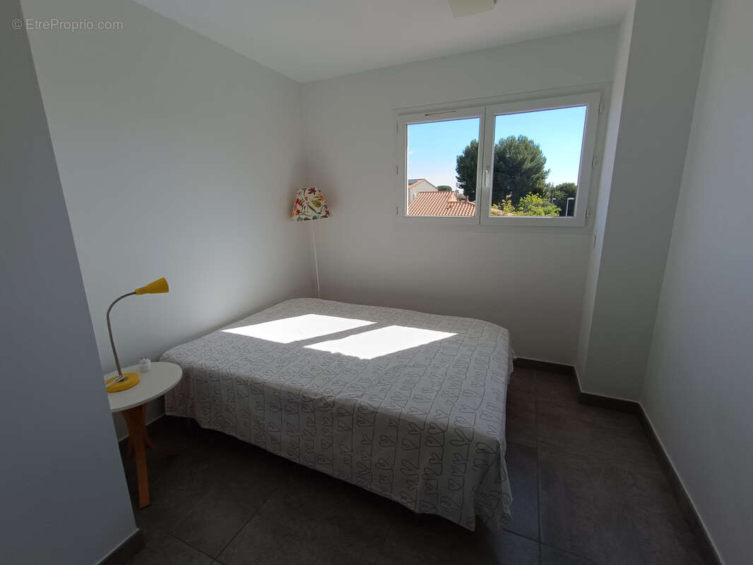 Maison à SAINT-LAURENT-DE-LA-SALANQUE