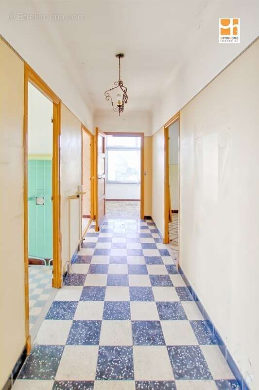 Appartement à vendre 3/4 pièces SAINT LAURENT DU VAR (06) - photo 8