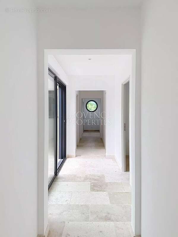 Maison à CHATEAUVERT