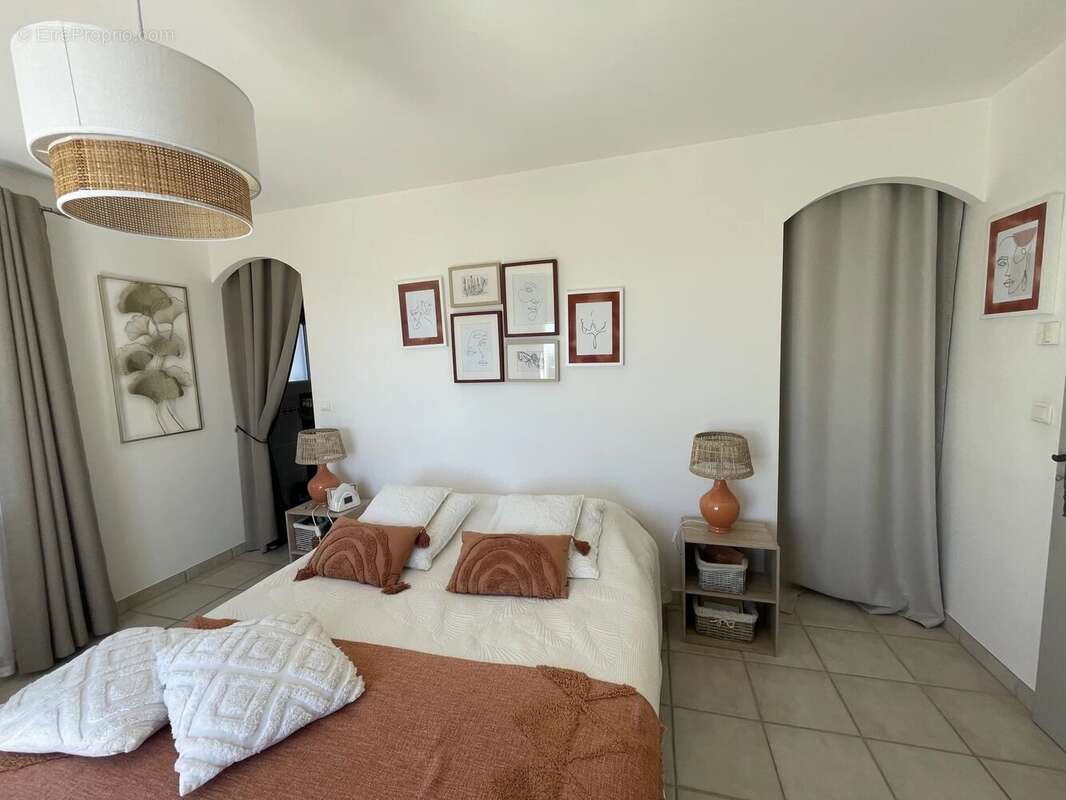 Maison à MOISSAC-BELLEVUE