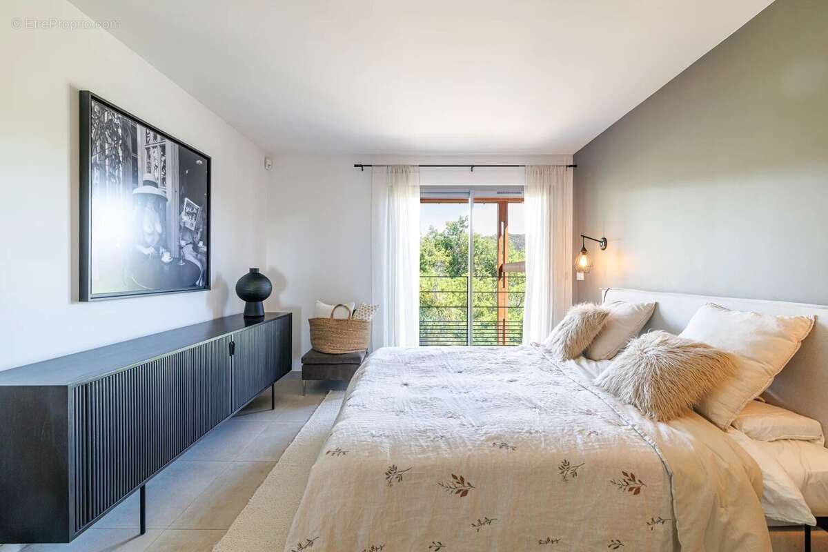 Maison à THEOULE-SUR-MER