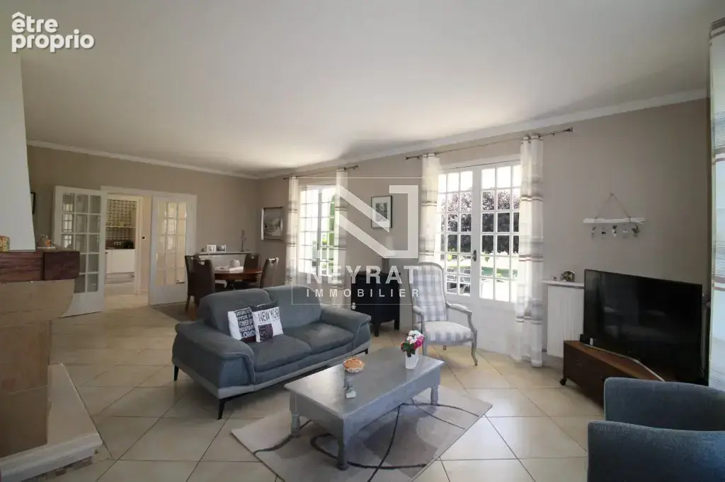 Maison 4 chambres sur 6 472 m² – terrain constructible détachable 1500 m²– piscine – dépendances - photo 8
