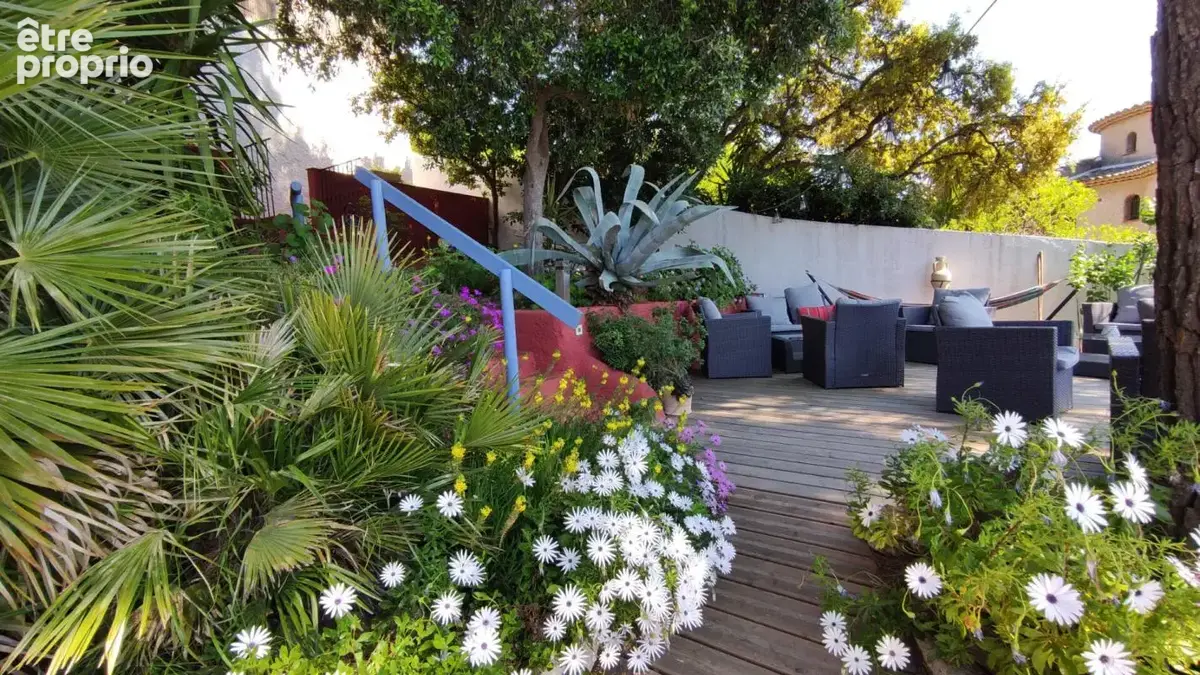 COUP DE COEUR BORMES Superbe  Propriété 360 m2 /2155m²  piscine garages parkings - photo 5