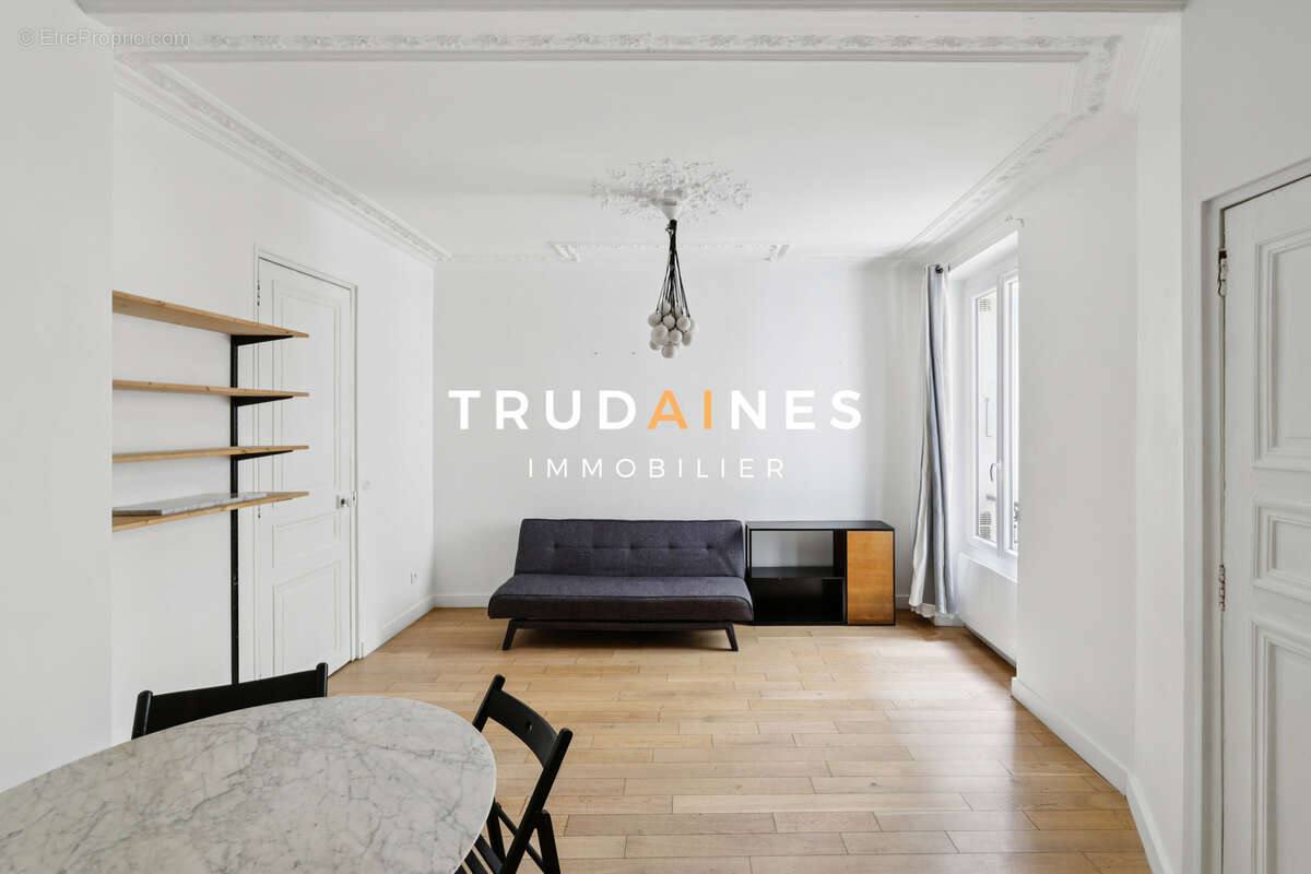 Appartement à PARIS-9E