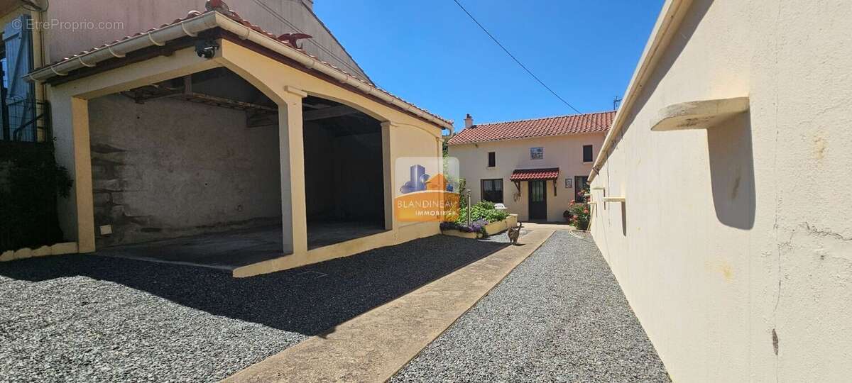 Maison à SAINT-JEAN-DE-BOISEAU