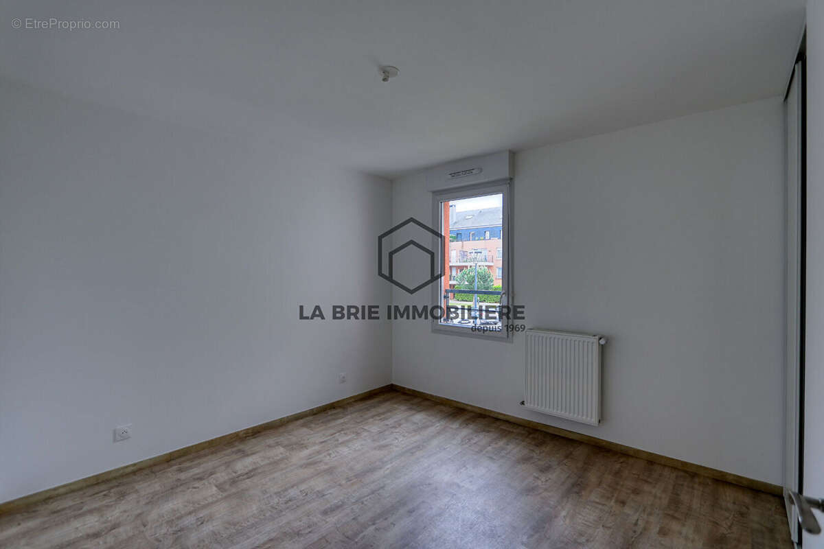 Appartement à EMERAINVILLE
